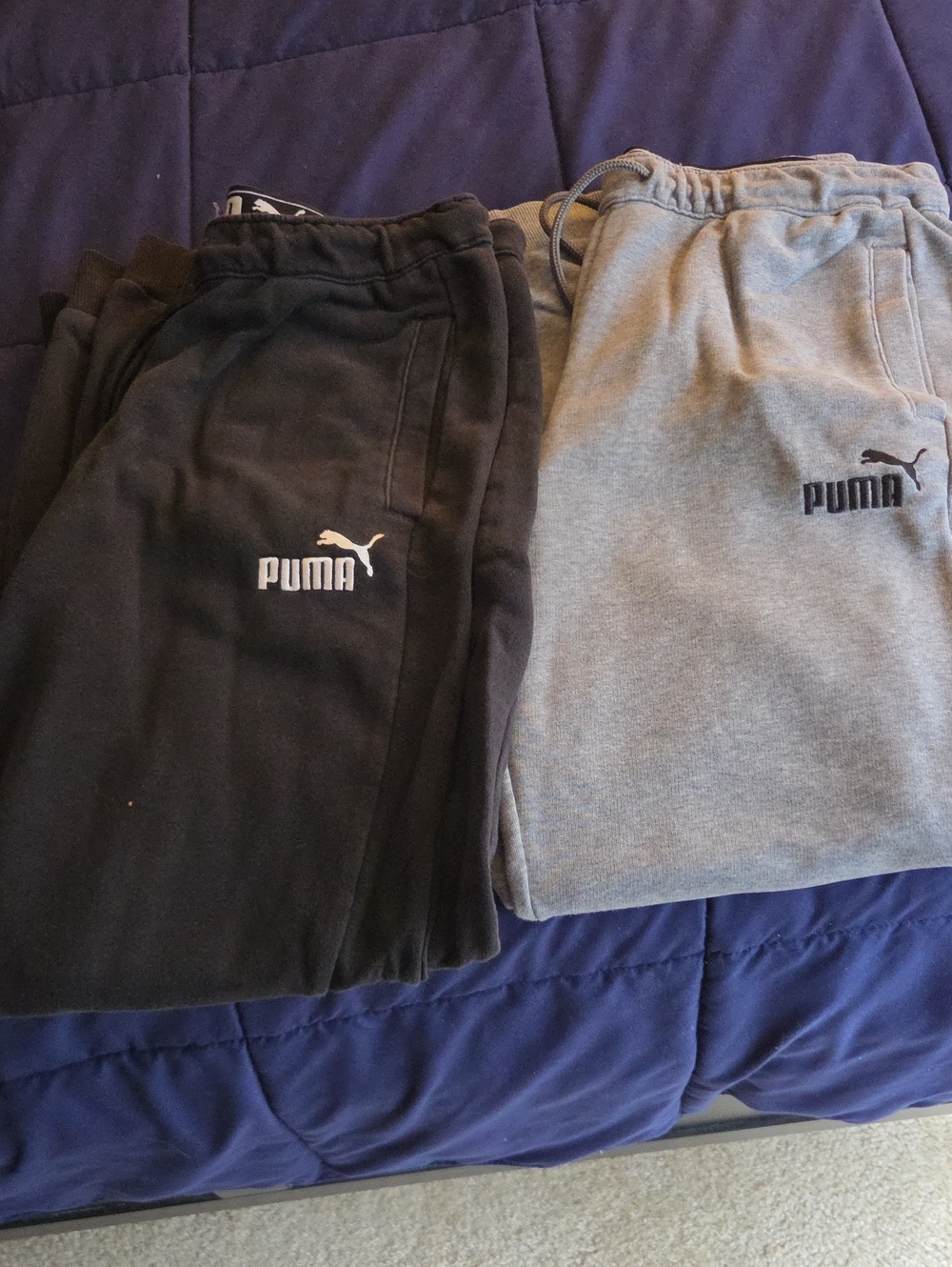 Puma Mens Sweatpants - Black & Gray Logo Joggers